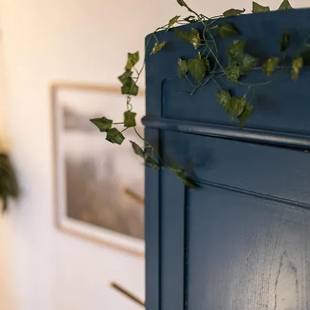 Cozy Souterrain Terrasse Garten Panoramablick Appartement *