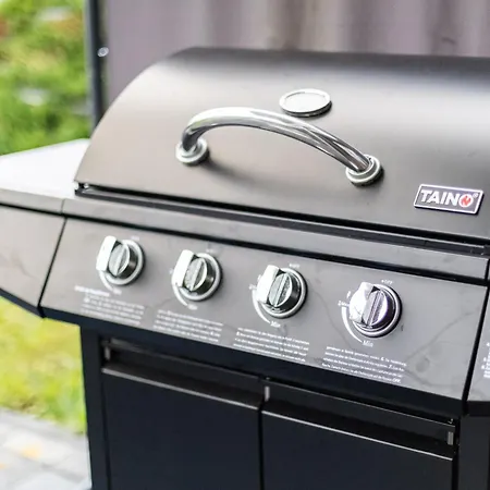 Cozy Souterrain Terrasse Garten Panoramablick Appartement *