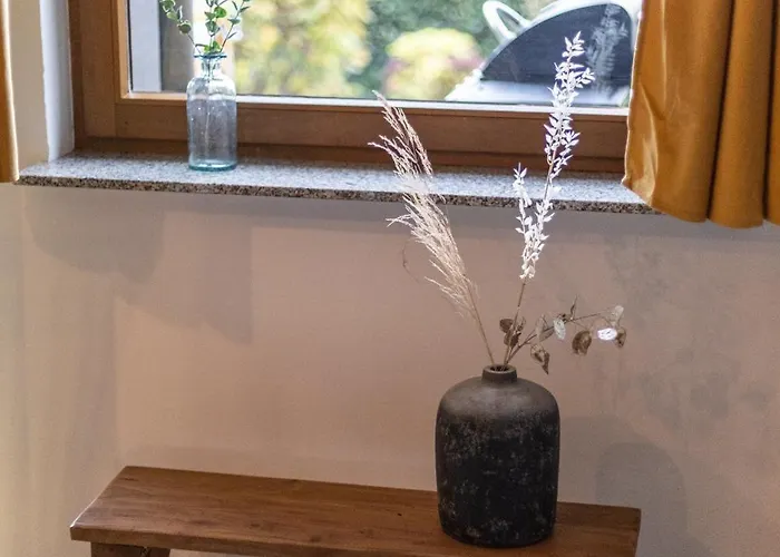 Cozy Souterrain Terrasse Garten Panoramablick Apartmán *