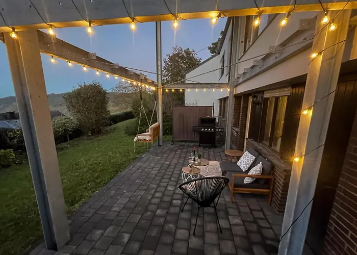Cozy Souterrain Terrasse Garten Panoramablick Leiwen
